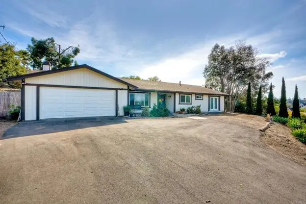 325 Estrelita Drive, Vista, CA 92084