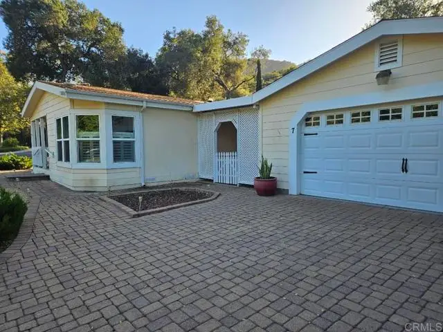 8975 Lawrence Welk Drive #7, Escondido, CA 92026 - Image #2