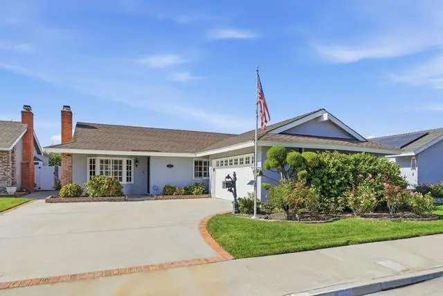 17821 Quintana Lane, Huntington Beach, CA 92647 - Image #2