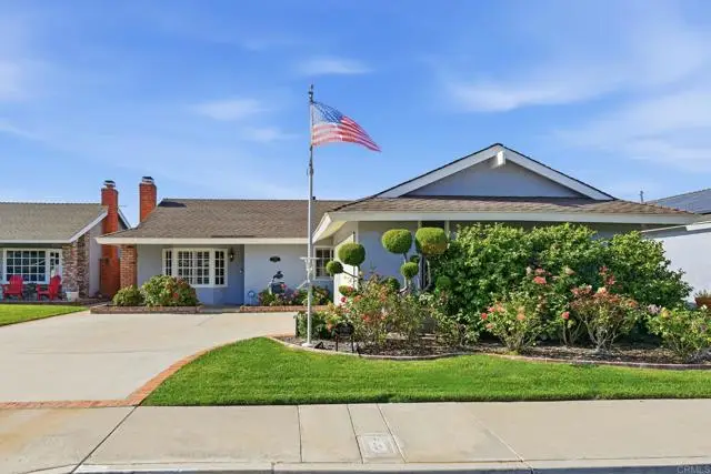 17821 Quintana Lane, Huntington Beach, CA 92647 - Image #3