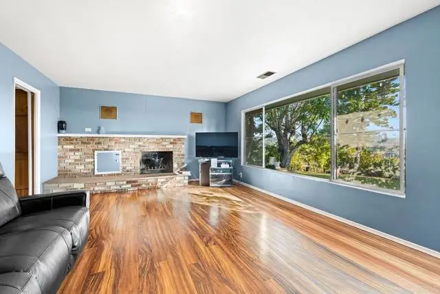 1032 Marbo Ter., Vista, CA 92084 - Image #2