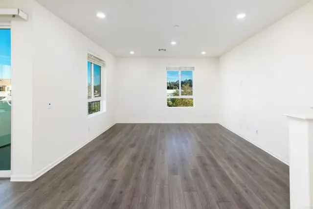 953 Radcliffe Trail, Vista, CA 92081 - Image #1