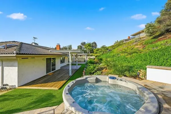 17765 Corte Erizo, San Diego, CA 92128