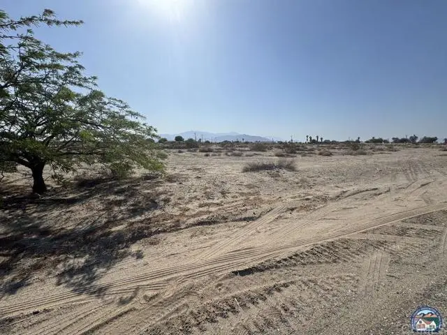 2715 Sea Garden Avenue, Thermal, CA 92274 - Image #2