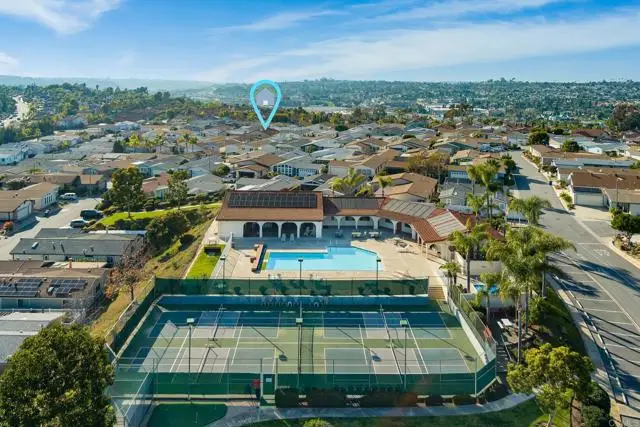 634 Via Santa Cruz, Vista, CA 92081 - #1