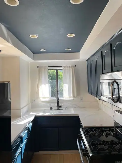 1355 N Sierra Bonita Avenue #204, West Hollywood, CA 90046 - #2