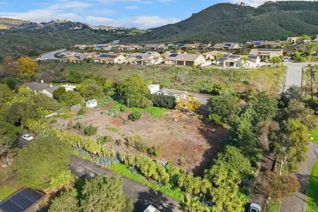 2360 Lone Oak Lane, Vista, CA 92084 - Image #1