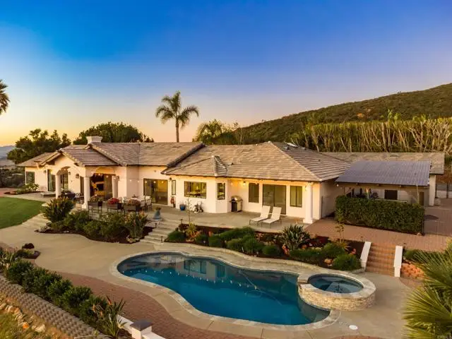 1966 Las Lomas, Vista, CA 92084 - Image #3