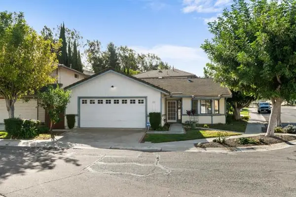 1387 Longfellow Road, Vista, CA 92083