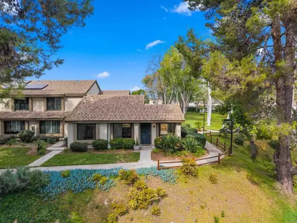 9921 Park Crest Lane, San Diego, CA 92124