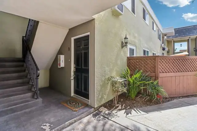 6666 Beadnell Way #3, San Diego, CA 92117 - #2