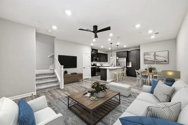 1118 Delpy View, Vista, CA 92084