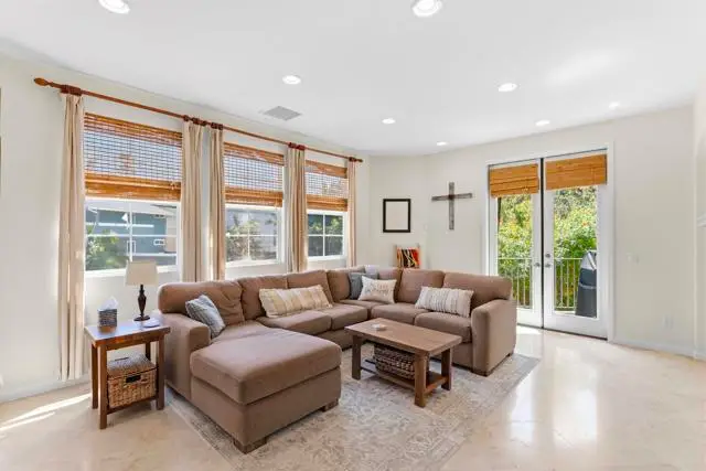 4546 Cove, Carlsbad, CA 92008 - #3