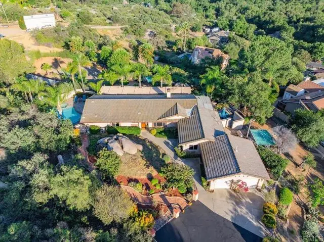 16355 Whispering Oaks Drive, Ramona, CA 92065 - #2