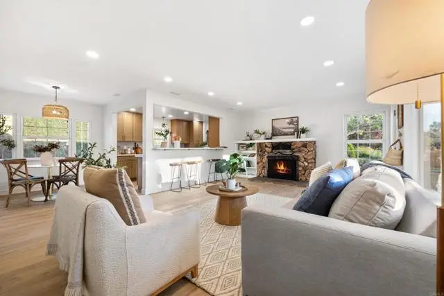 1510 Melrose Way, Vista, CA 92081 - #3