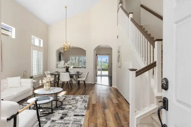 742 Bel Air Dr. W, Vista, CA 92084 - #3