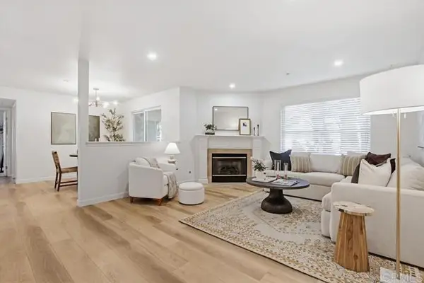 150 N River Circle #105, Oceanside, CA 92057