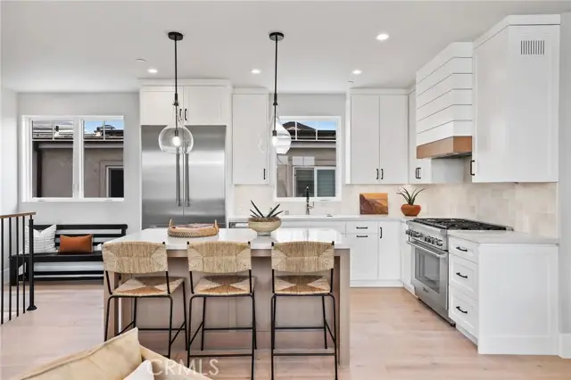 825 W Bay Avenue #B, Newport Beach, CA 92661 - Image #1