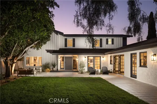 303 E Avenida Cordoba, San Clemente, CA 92672 - Image #2