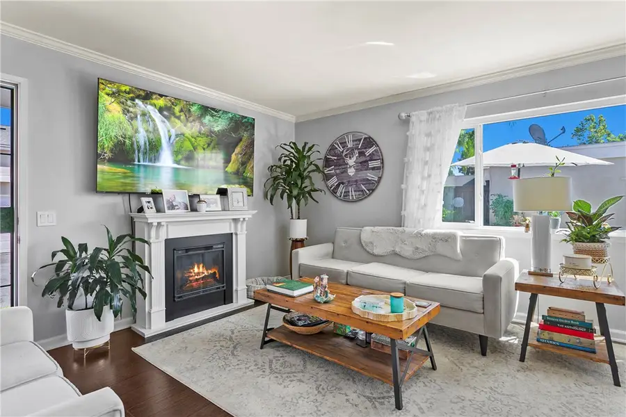 250 Carriage, Santa Ana, CA 92707 - Image #3