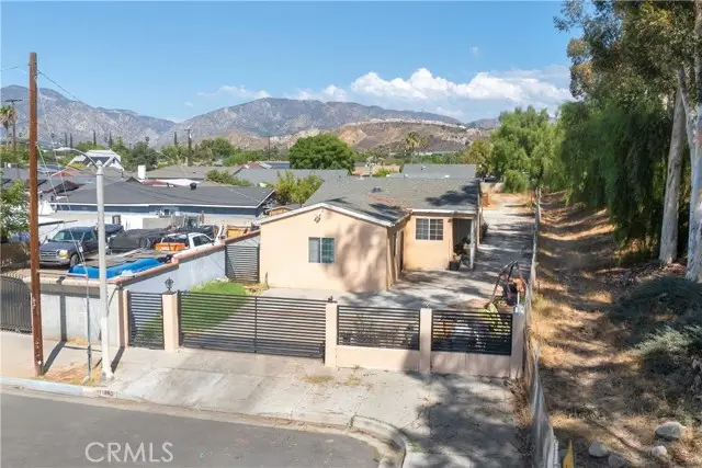 11602 Fellows Avenue, Pacoima, CA 91331 - Image #3