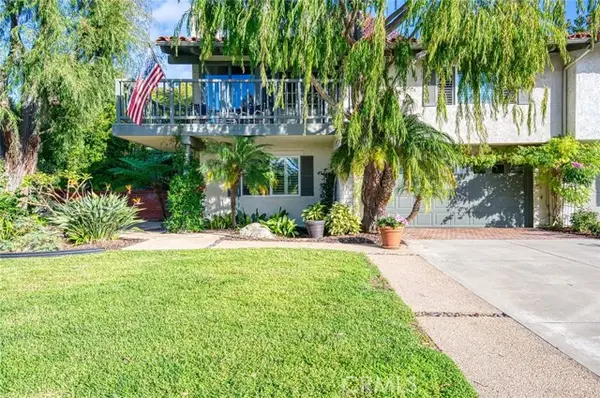 2134 Vista Entrada, Newport Beach, CA 92660