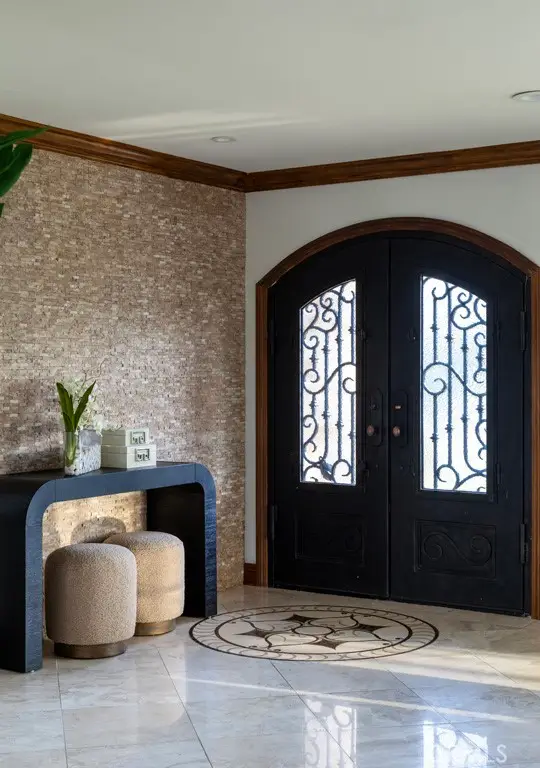 401 Holmwood, Newport Beach, CA 92663 - #2