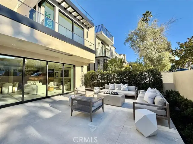 615 Poppy Avenue, Corona Del Mar, CA 92625 - Image #2