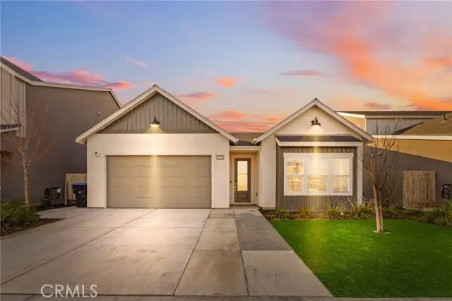 3731 N Summers Court, Visalia, CA 93291 - Image #1