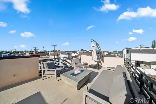 417 Poinsettia Avenue, Corona Del Mar (newport Beach), CA 92625