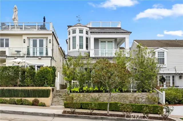 718 Poinsettia, Corona Del Mar, CA 92625 - Image #1