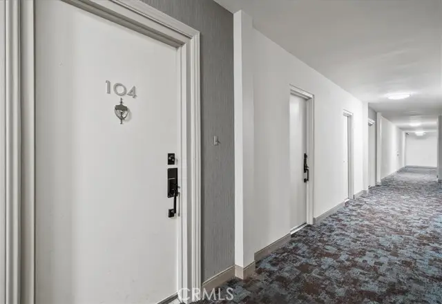 1045 N Kings Road #104, West Hollywood, CA 90069 - #3