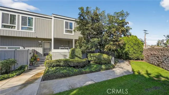 2600 W Segerstrom Avenue #D, Santa Ana, CA 92704 - #2