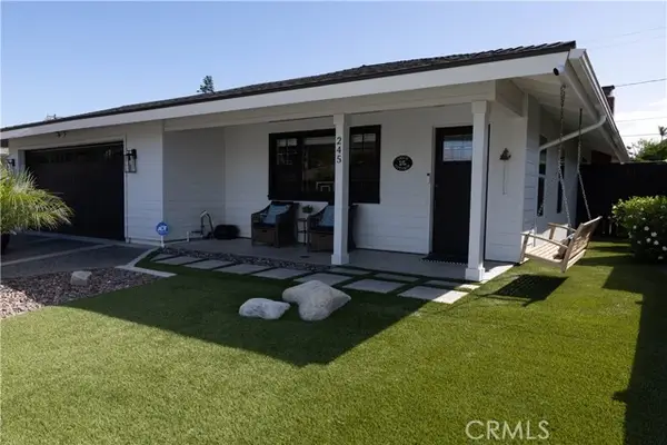 245 Brentwood, Costa Mesa, CA 92627