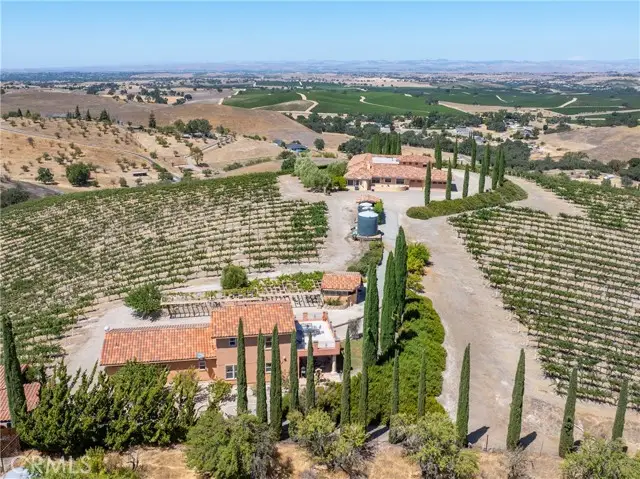 725 Spring Creek Way, Templeton, CA 93465 - Image #2