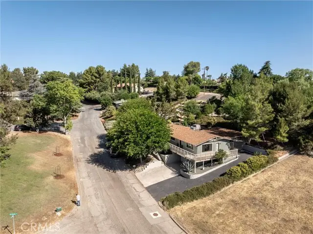 325 Fairview Lane, Paso Robles, CA 93446 - Image #2