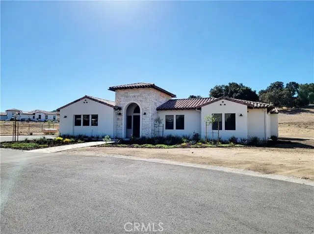 8716 San Rafael Road, Atascadero, CA 93422 - Image #2