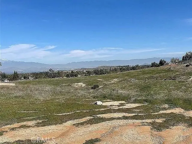 17900 Nandina Avenue, Riverside, CA 92508 - Image #1