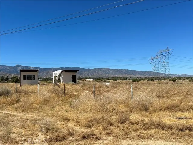 5755 Coyote Road, Phelan, CA 92371 - Image #2