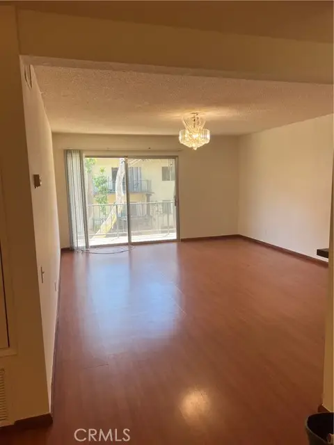 5460 White Oak Avenue #E204, Encino (los Angeles), CA 91316