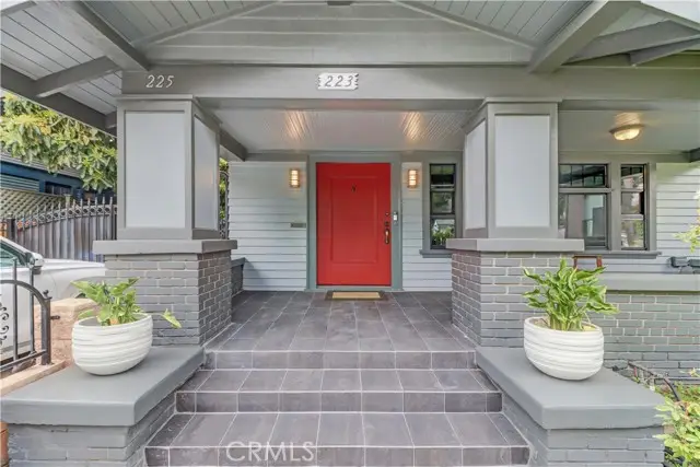 223 N St Andrews Place, Los Angeles, CA 90004 - Image #2