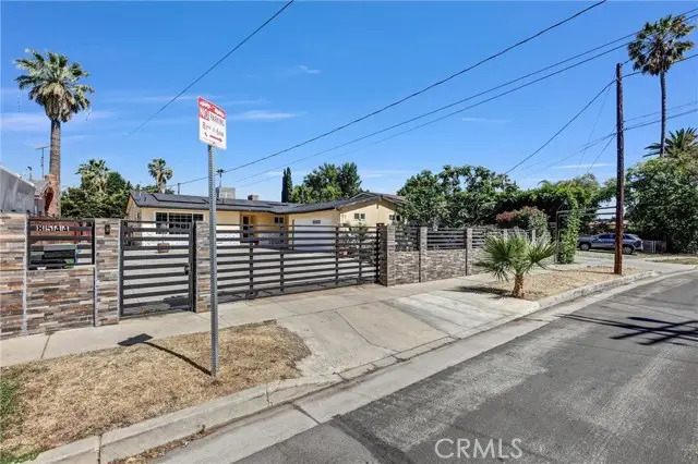 8544 Saloma Avenue, Panorama City, CA 91402 - #2
