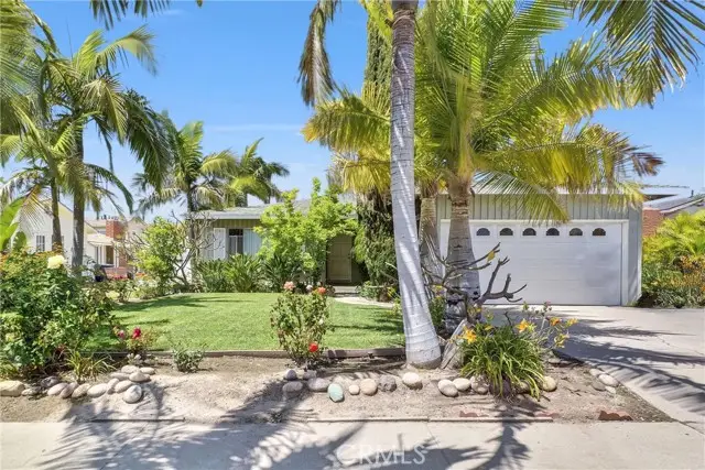 4301 Howard Avenue, Los Alamitos, CA 90720 - Image #2