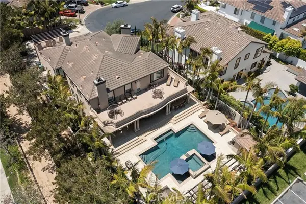 18976 Rockinghorse Lane, Huntington Beach, CA 92648