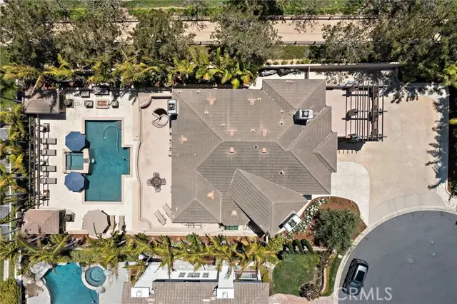 18976 Rockinghorse Lane, Huntington Beach, CA 92648 - Image #2