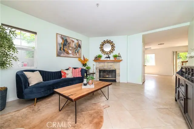 530 Diamond Street #C, Monrovia, CA 91016 - Image #3