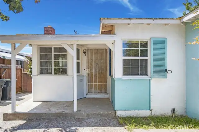 2210 W 7th Street, Santa Ana, CA 92703 - #2