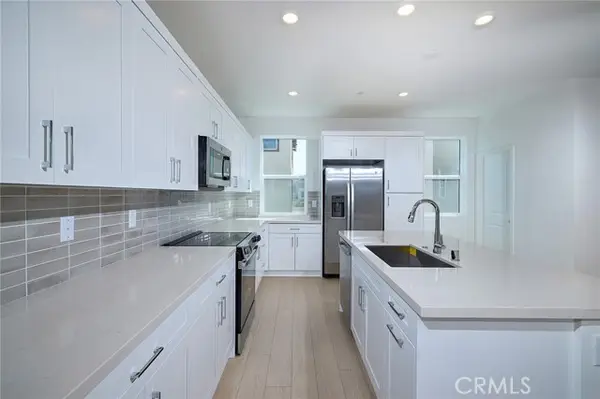 6045 Fairfax Drive, Eastvale, CA 92880