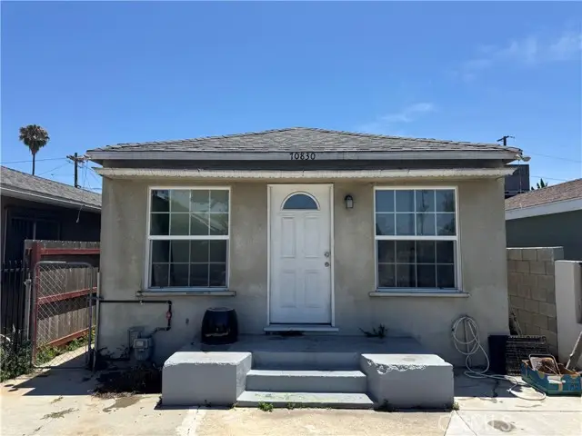 10830 Kalmia Street, Los Angeles, CA 90059 - Image #1