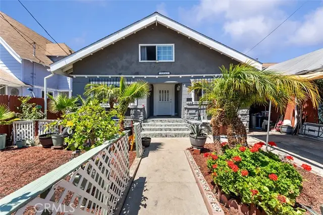 421 W 55th Street, Los Angeles, CA 90037 - Image #1